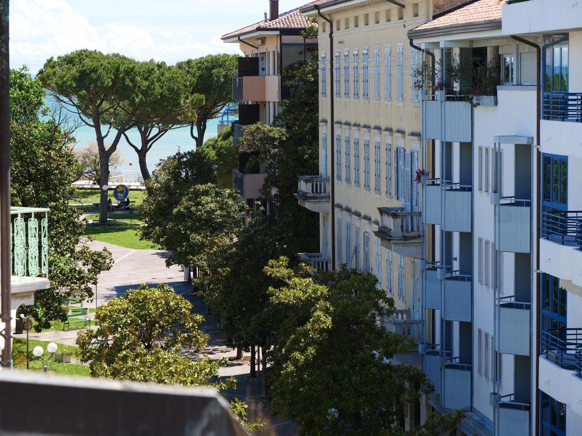 Apartment Da Silvia Attico Nel Cuore Di Con Posto Auto Grado